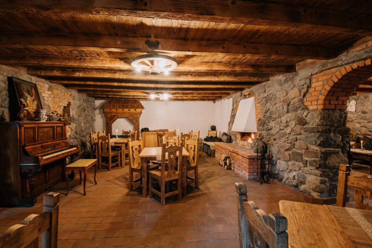 Molnos Kuria Pension Corund  Exterior photo